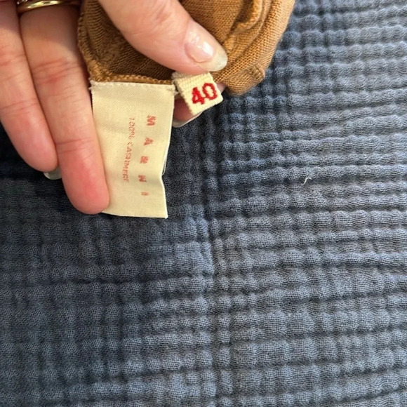 MARNI Women’s 100% Cashmere Short Sleeve Brown light weight Sweater Size 40 - Picture 9 of 10
